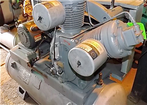 15 HP INGERSOLL RAND ... HORIZONTAL AIR COMPRESSOR